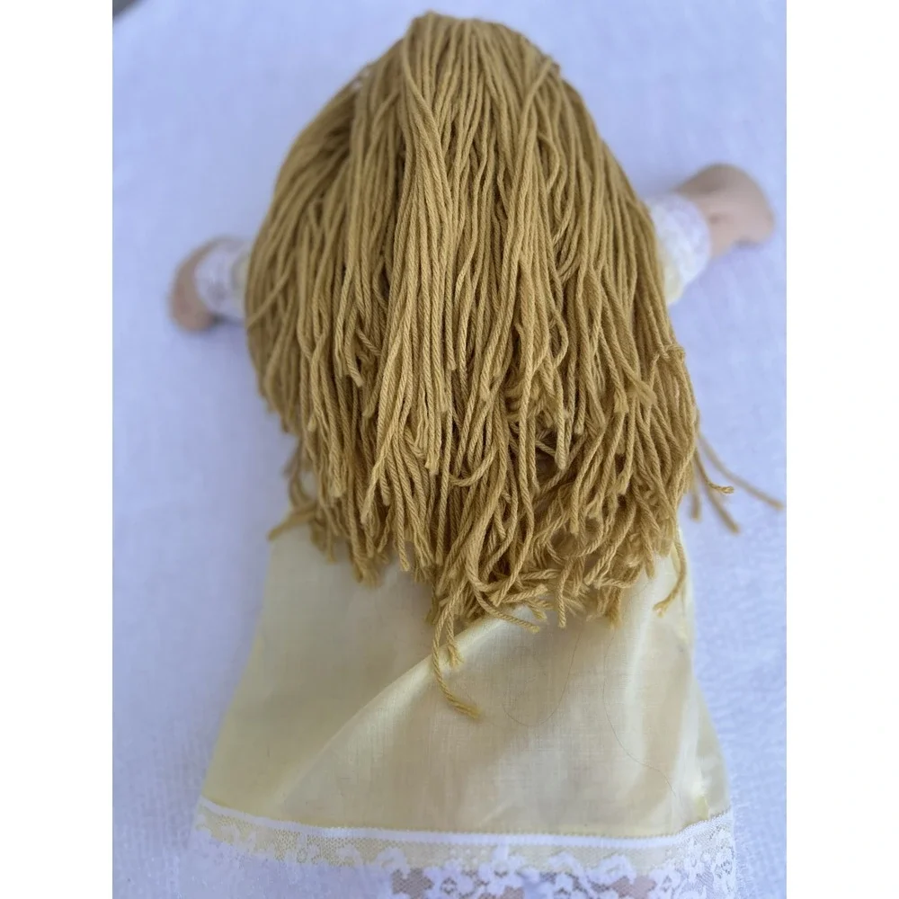 Vintage 1985 Cabbage Patch Kids Doll Blonde Yarn Hair Blue Eyes Xavier Roberts